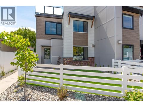 857 Kinnear Court Kelowna BC V1Y8A9