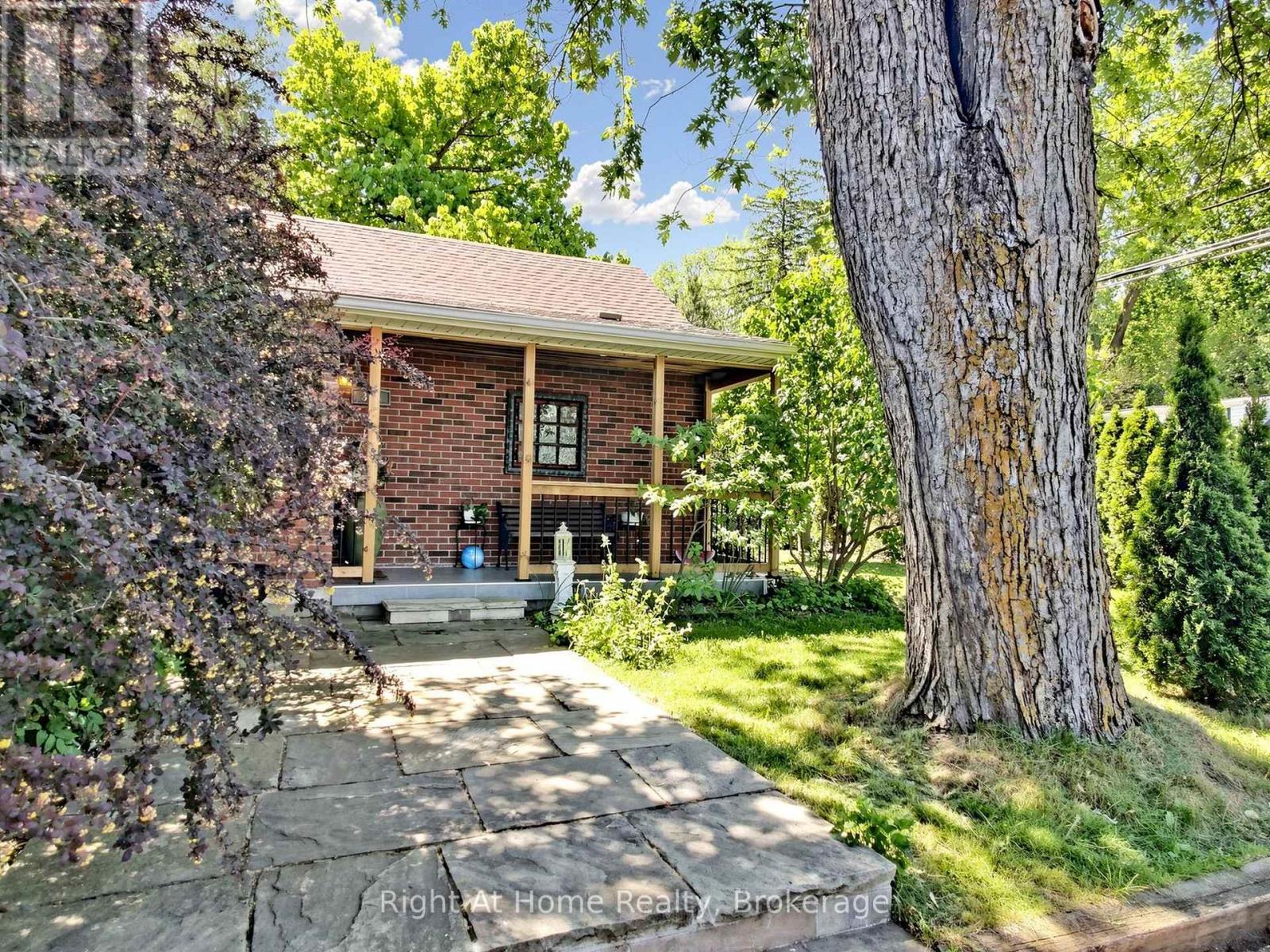 354 5TH CONCESSION ROAD W