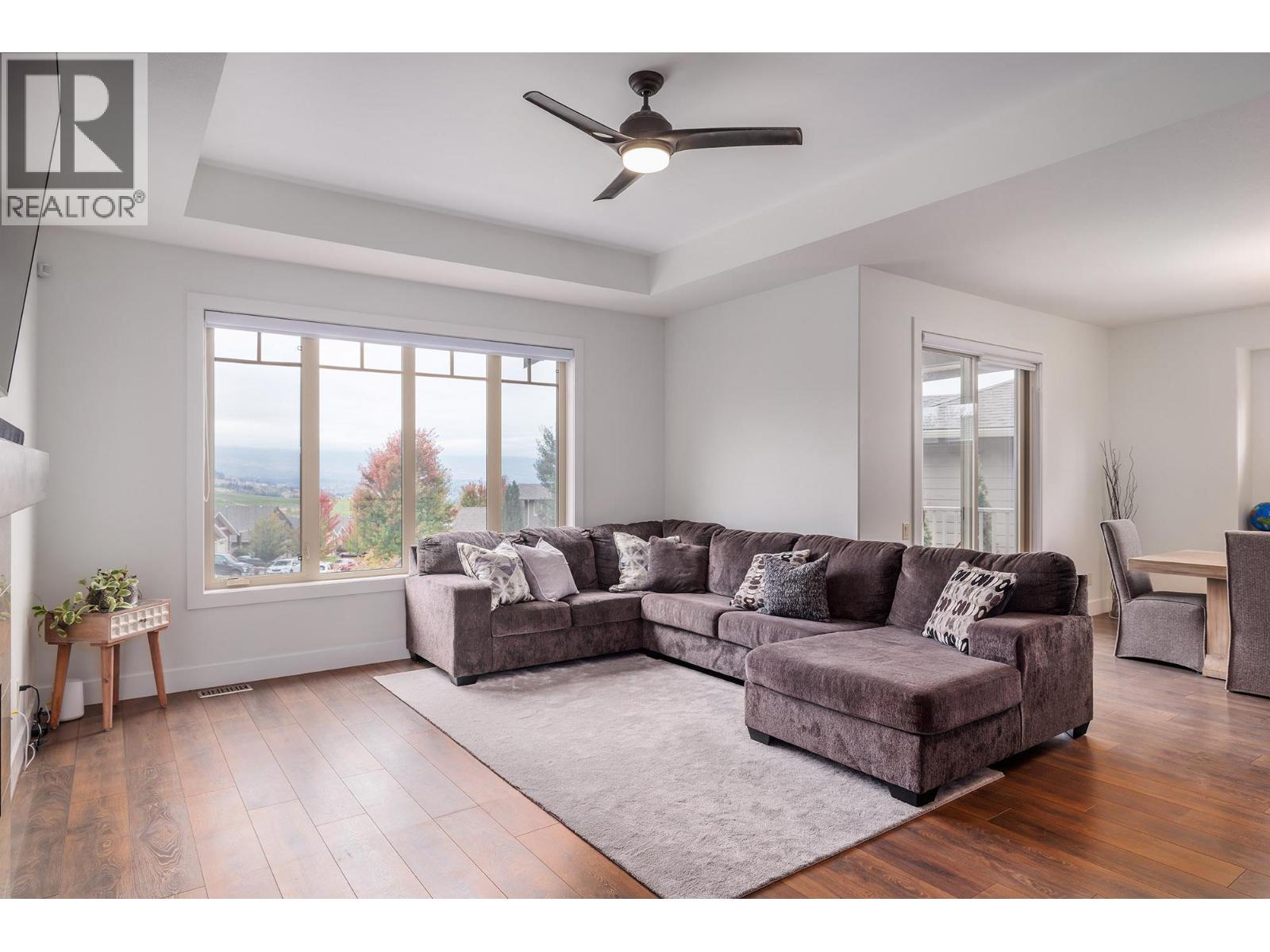 1858 Split Rail Place