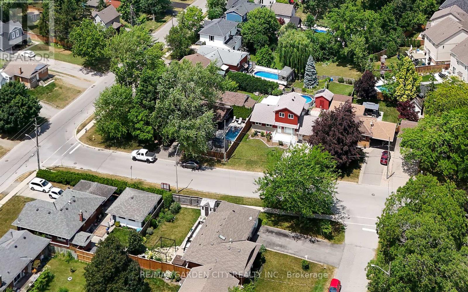 4889 CHERRYWOOD DRIVE
