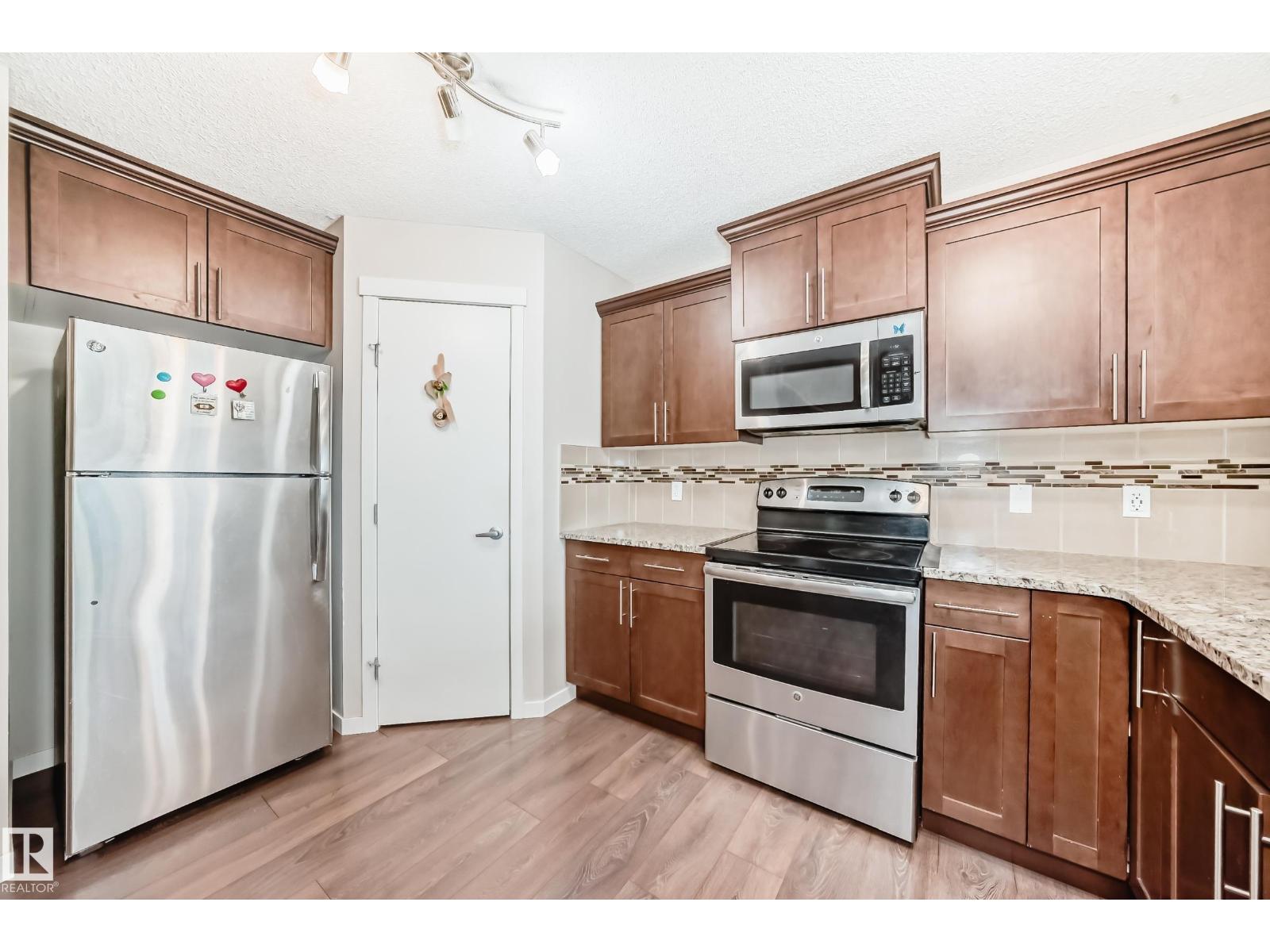 17304 73 ST NW