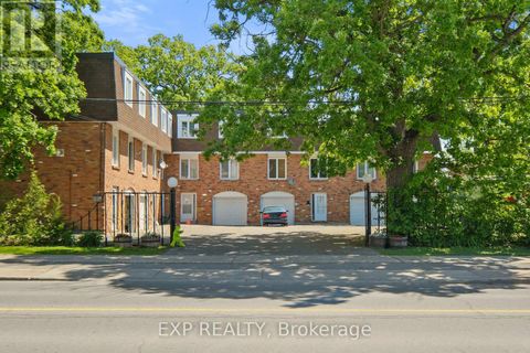 523 CHURCHILL AVENUE N Ottawa ON K1Z5E4