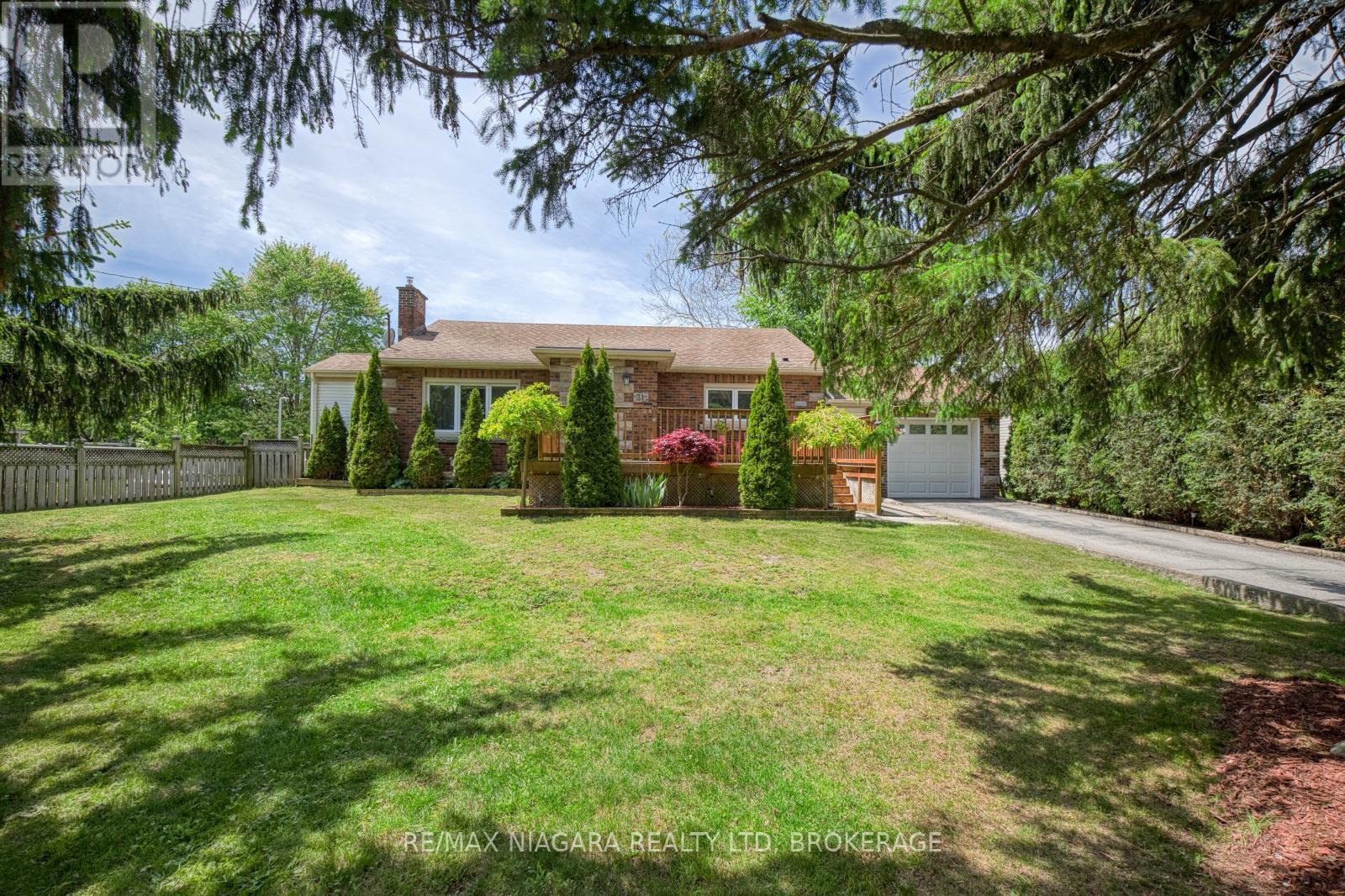 31 CARLTON AVENUE