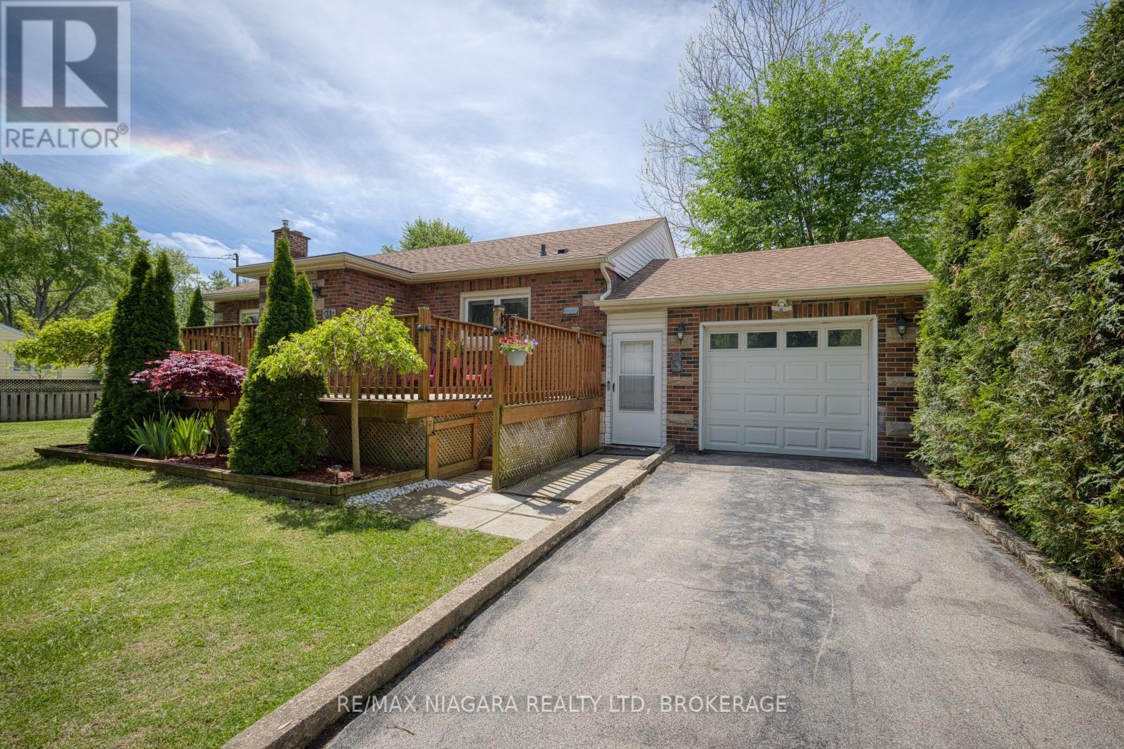 31 CARLTON AVENUE