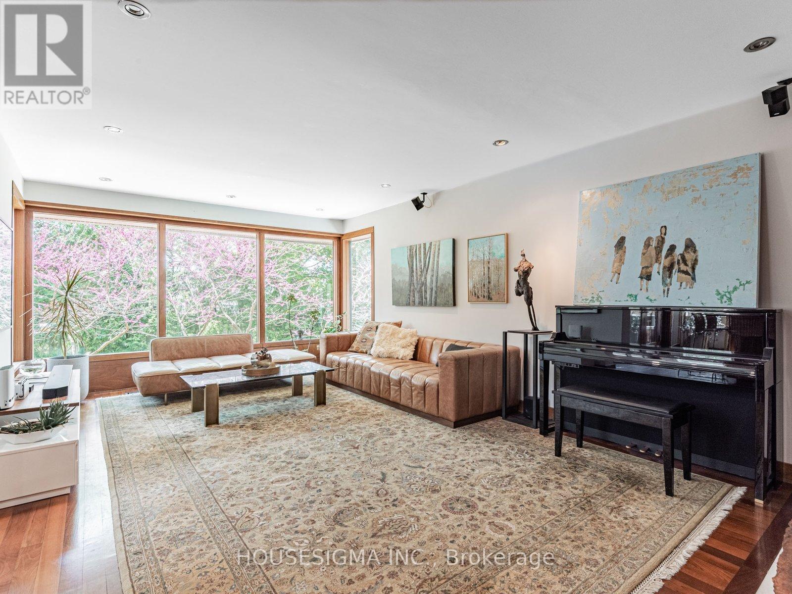 94 LAURENTIDE DRIVE