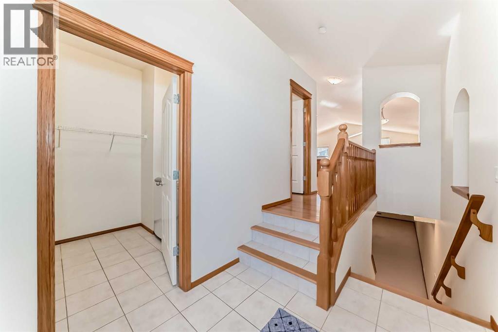 160 Cougartown Close SW