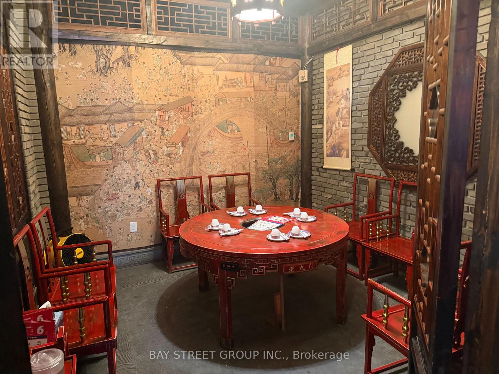 F - 241 CONSUMERS ROAD