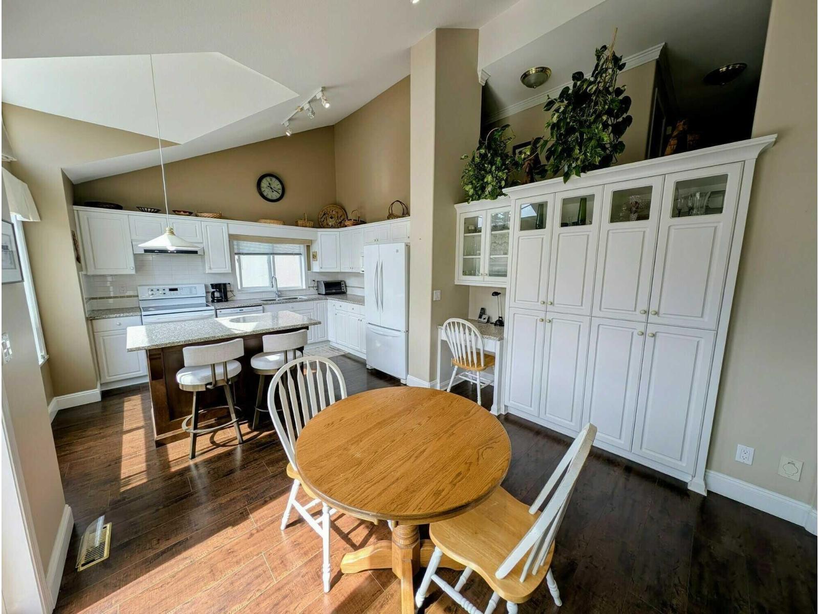 8 8590 SUNRISE DRIVE|Chilliwack Mountain