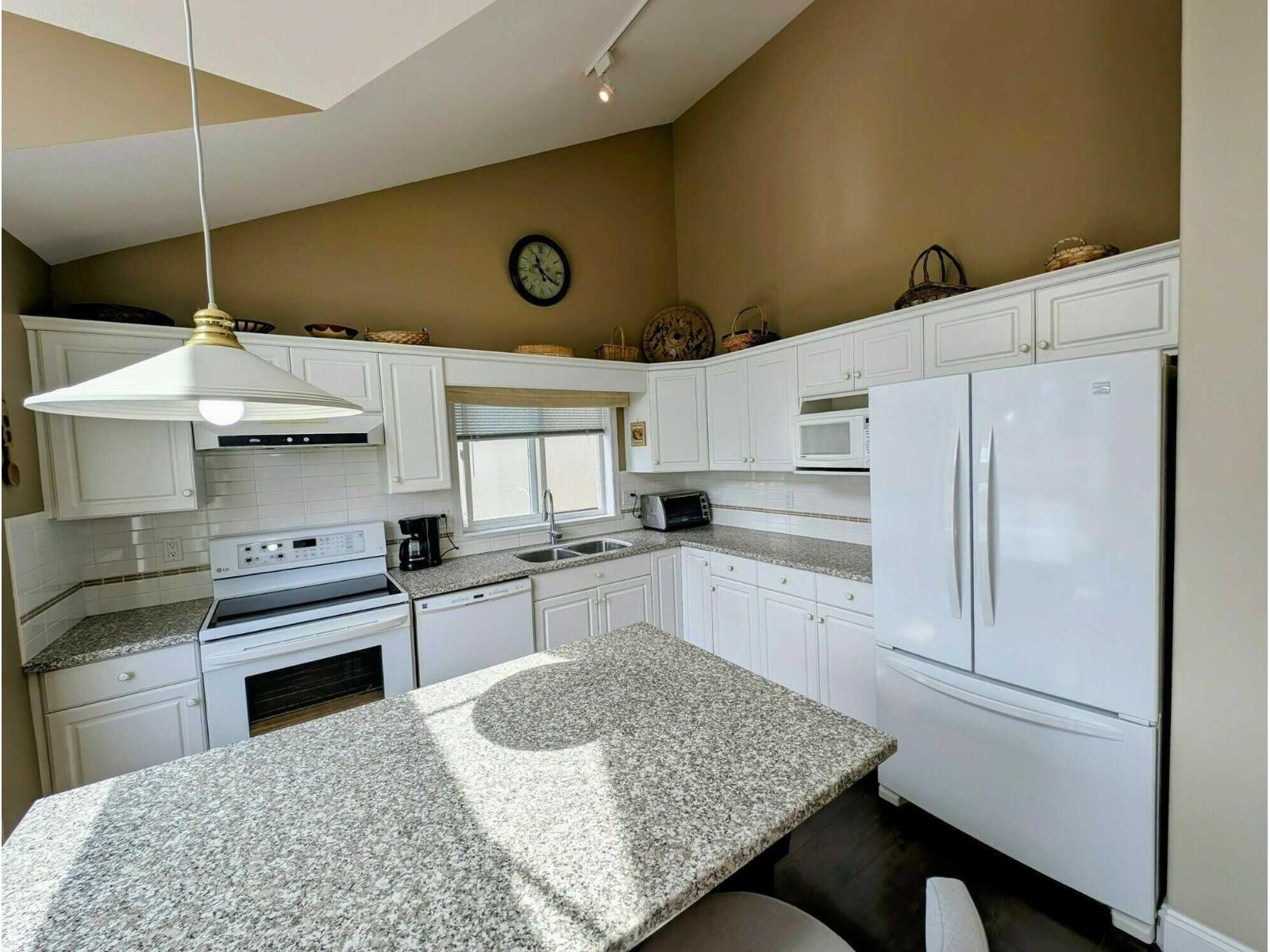 8 8590 SUNRISE DRIVE|Chilliwack Mountain