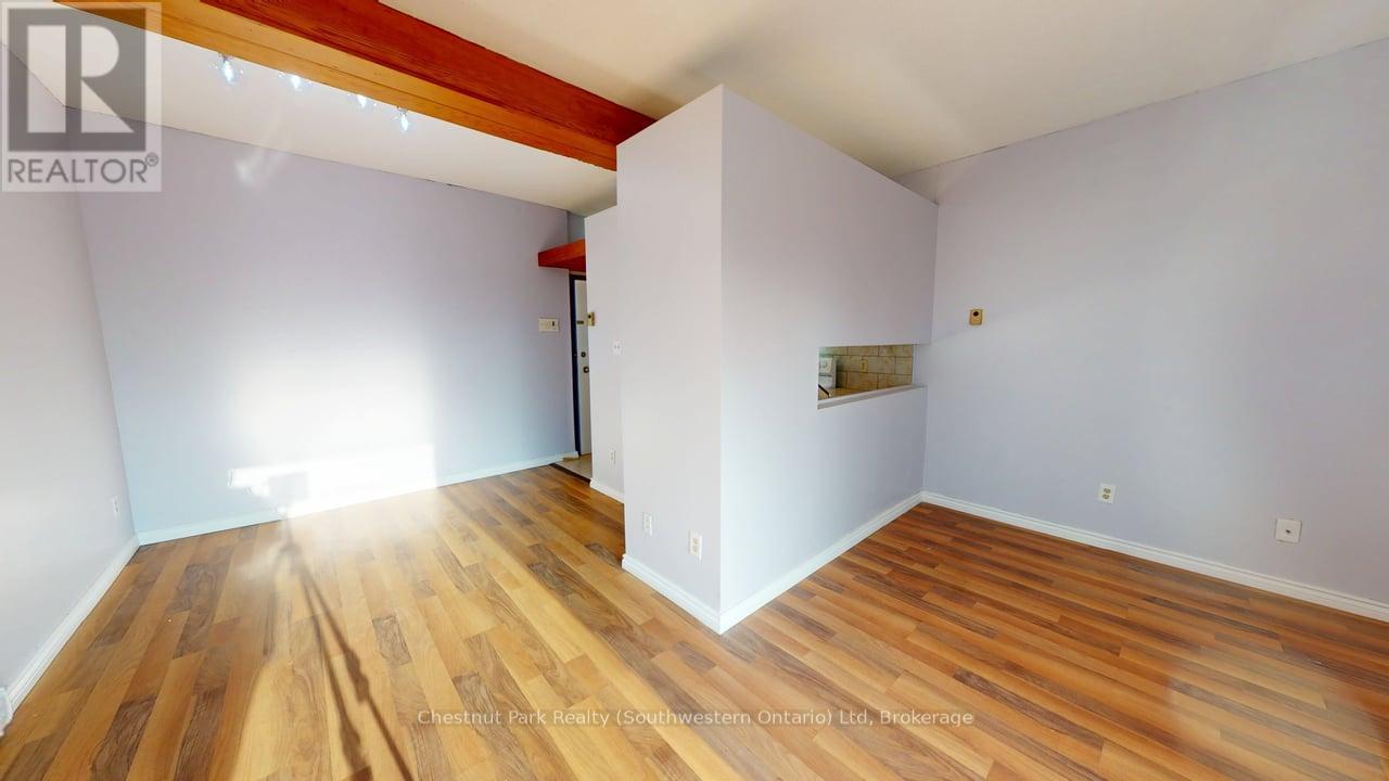 201 - 97 FARQUHAR STREET