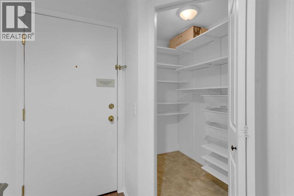 306, 6000 Somervale Court SW