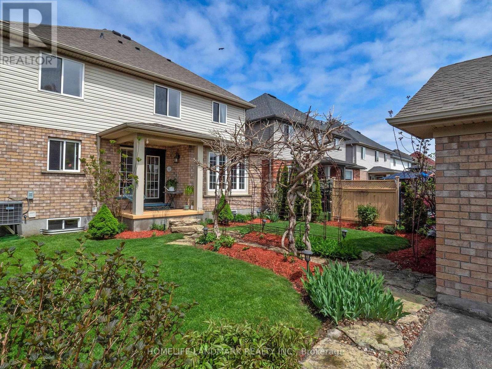 79 CLAIRFIELDS DRIVE E