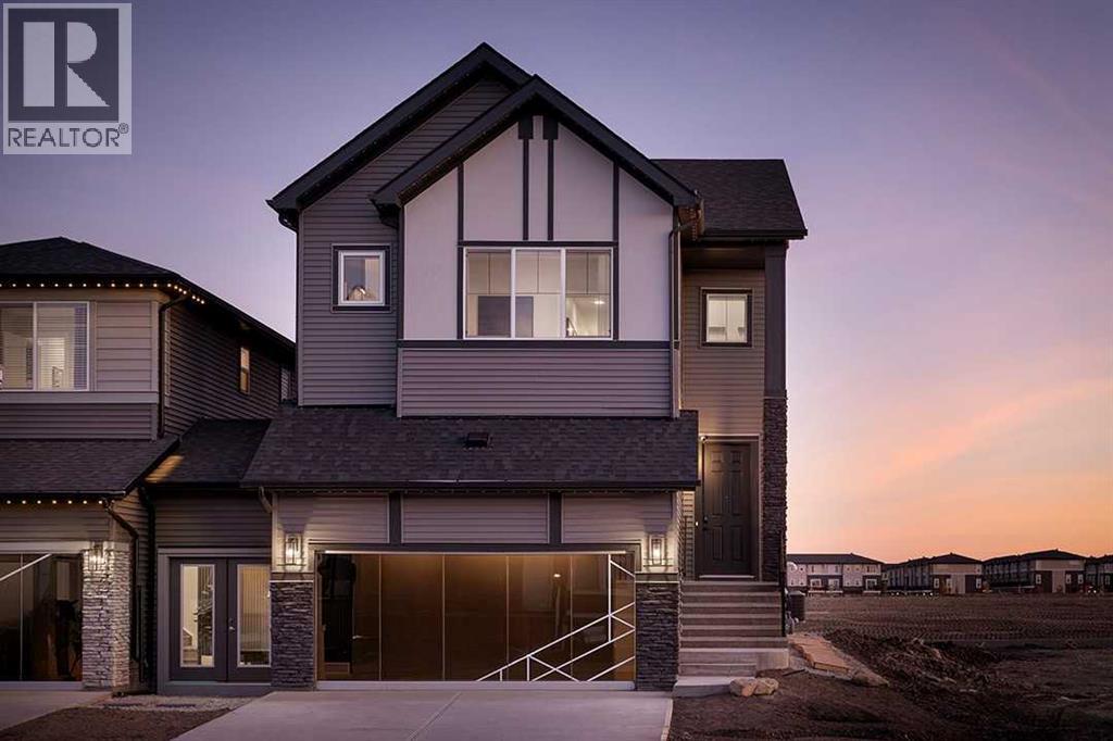 Photo 1 of 21 — 259 Corner Glen Gardens NE, Calgary, AB T3N2P7