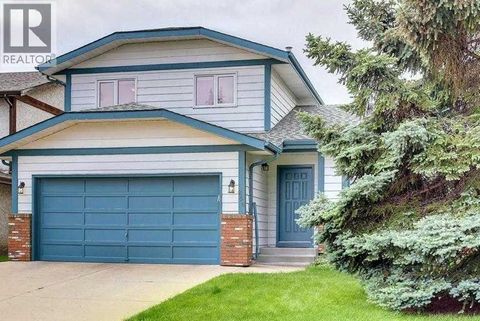 256 Sunmills Place SE Calgary AB T2X2P2