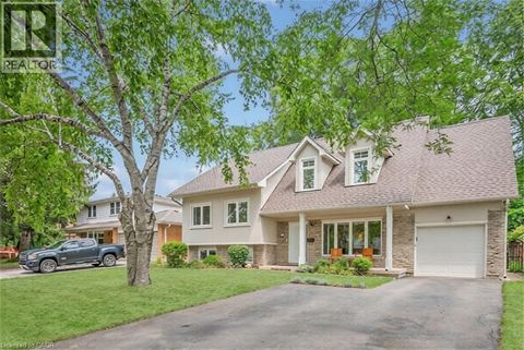 285 SURREY Drive Oakville ON L6L3T6