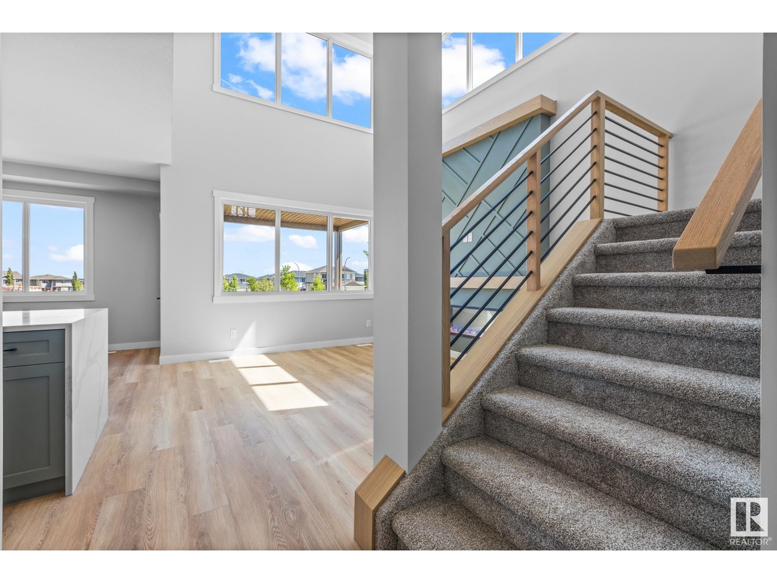 671 King ST NW