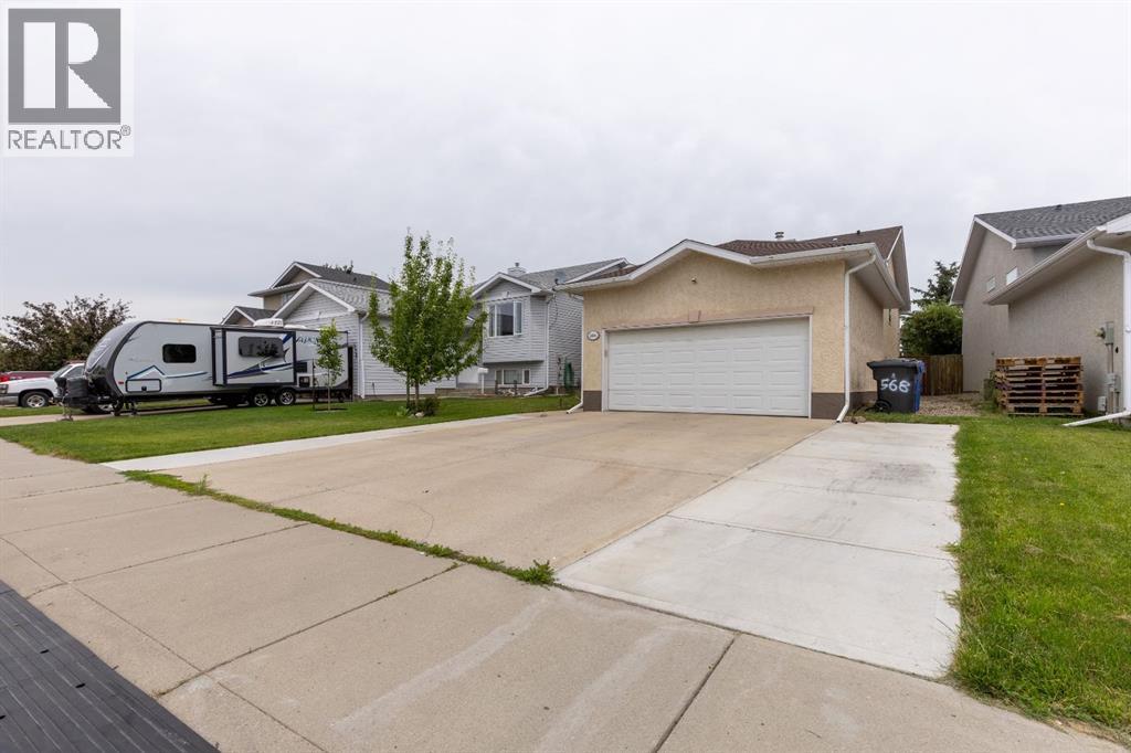 568 Heritage Boulevard W