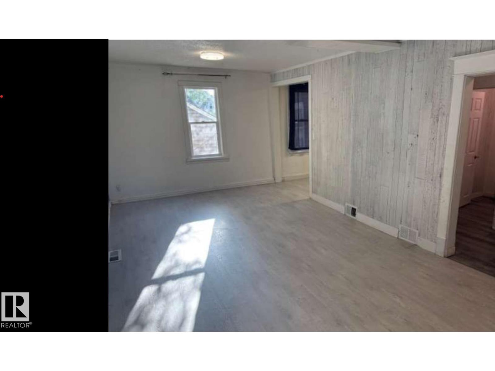 10730 92 ST NW