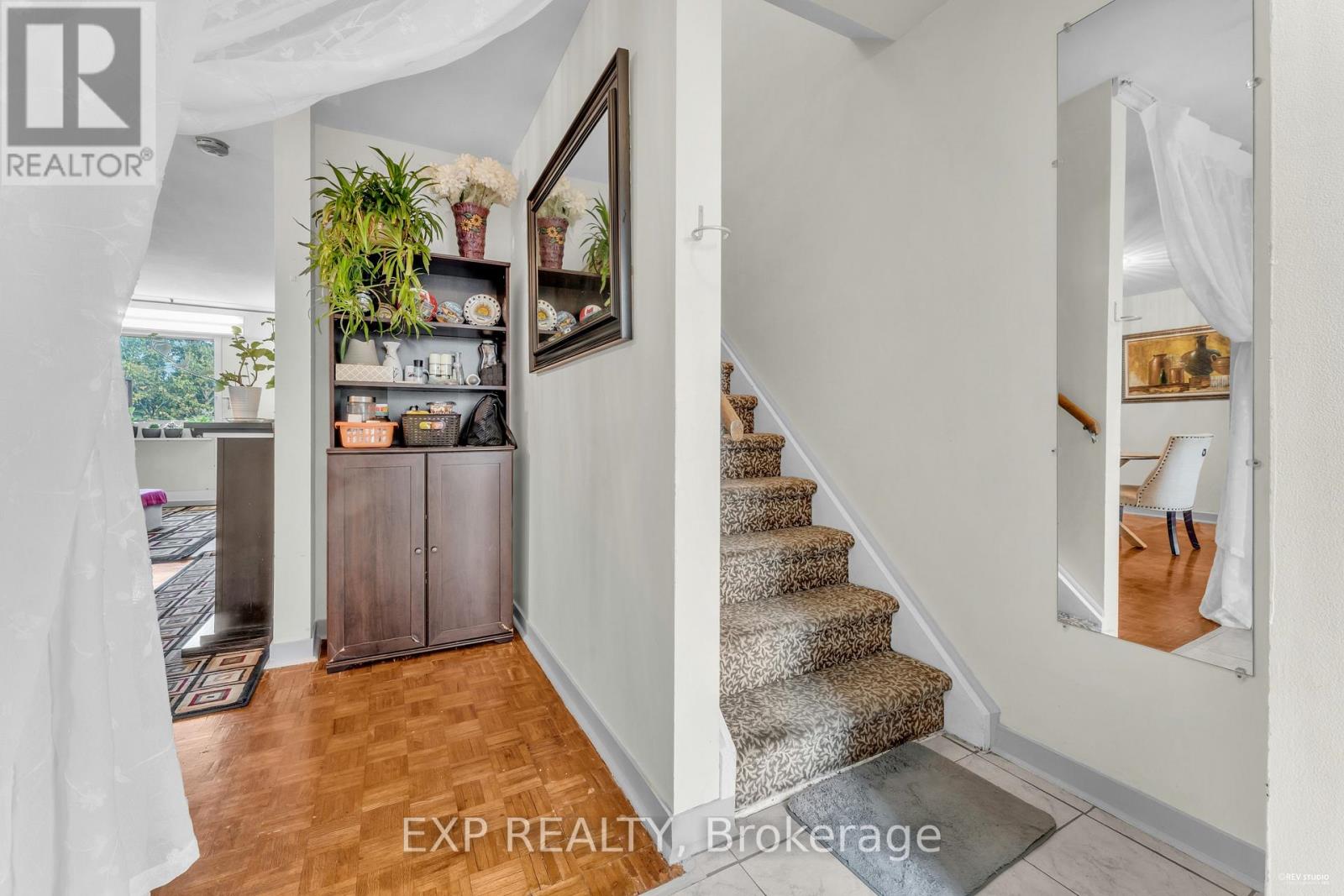 85 - 19 LONDON GREEN COURT