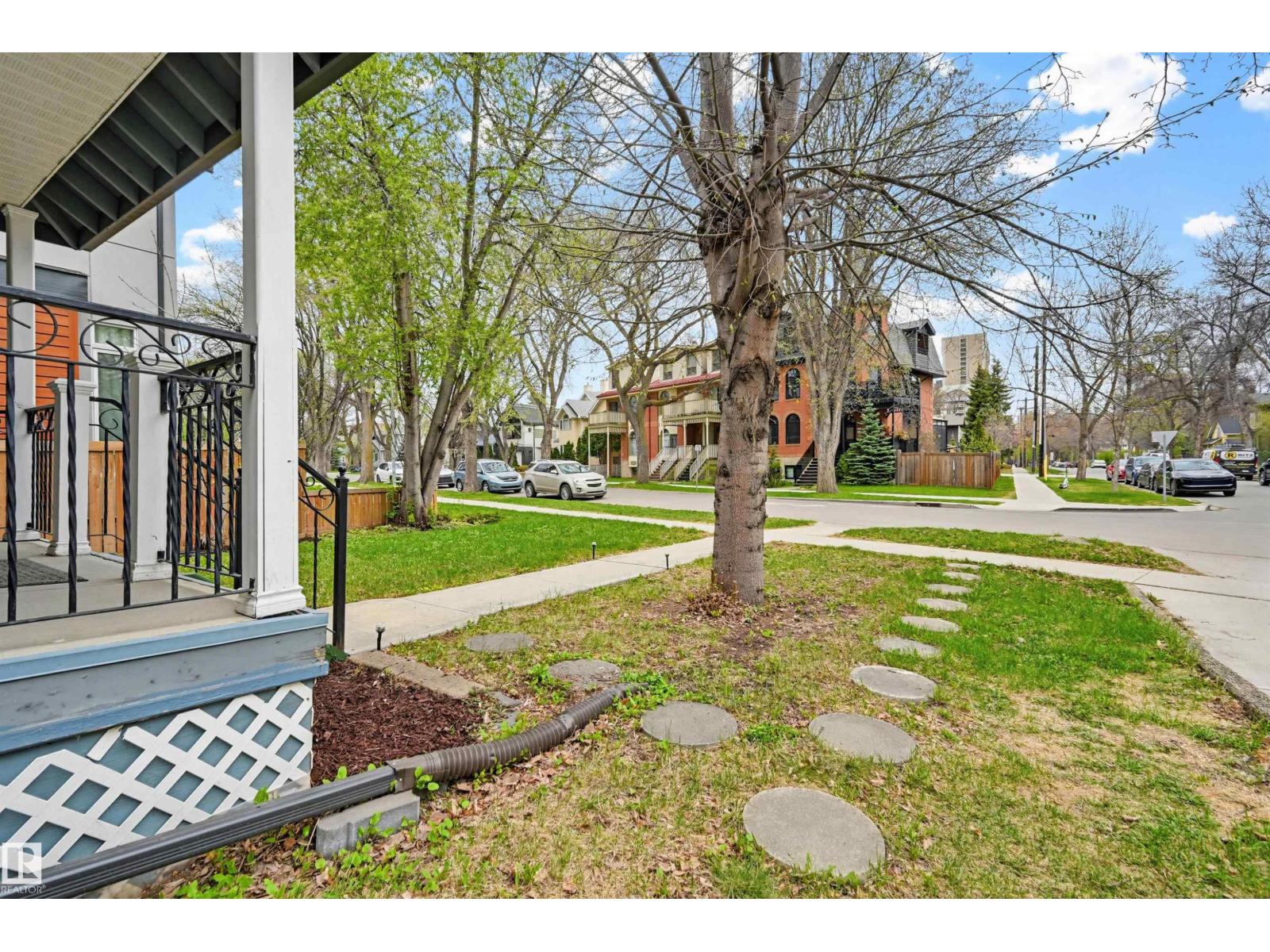 11107 UNIVERSITY AV NW