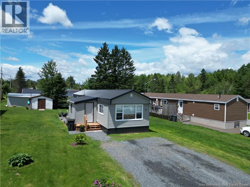 Photo 1 of 20 — 6 Leafwood Crescent, Fredericton, NB E3B6N7