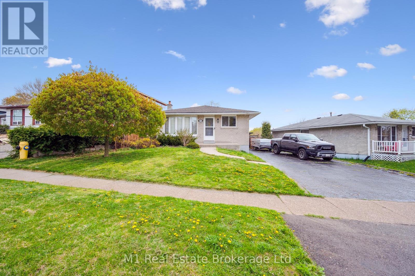 83 SCOTT ROAD