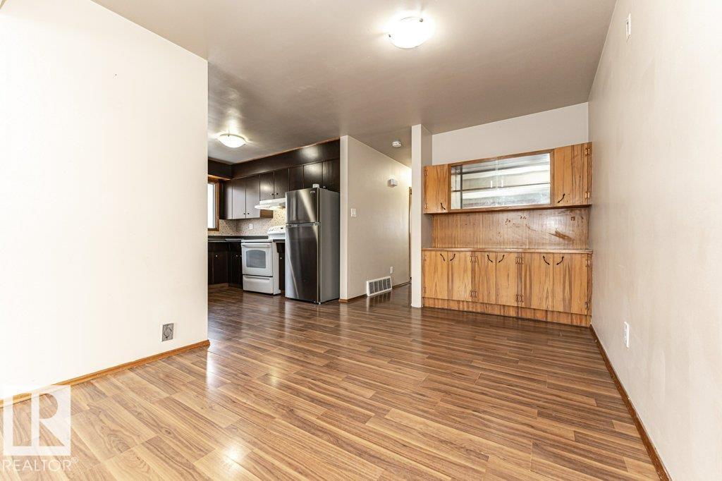 13315-13317 82 ST NW