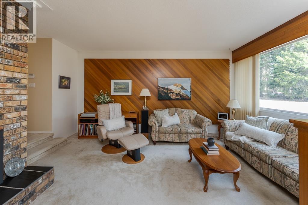 3655 RIVERVIEW ROAD