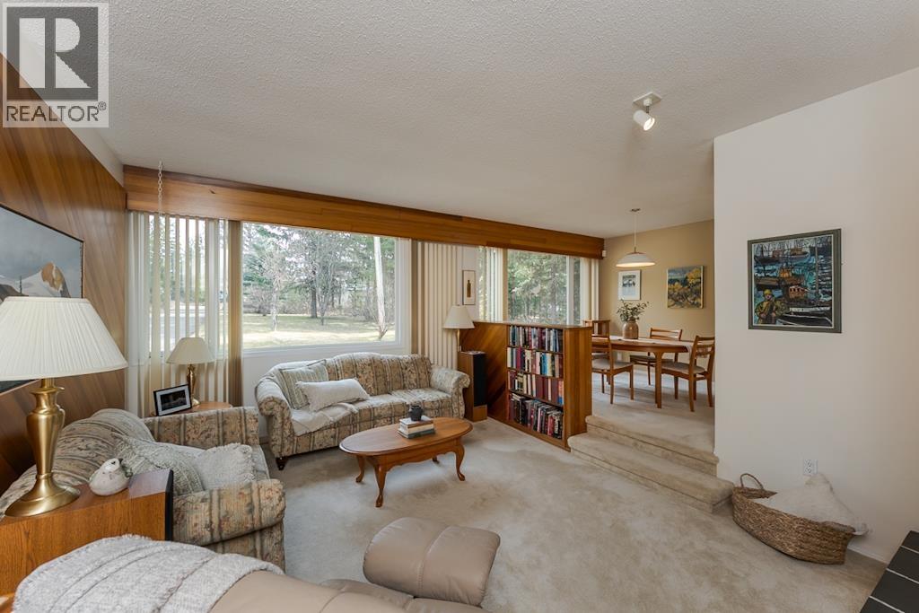 3655 RIVERVIEW ROAD