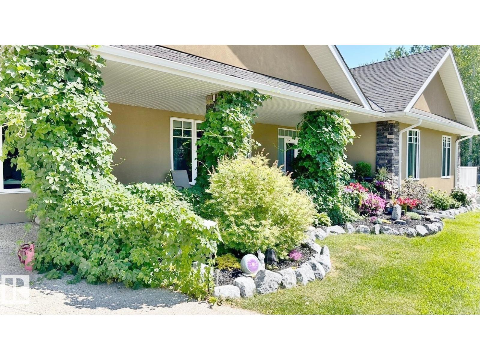 2012 PARKLAND DR