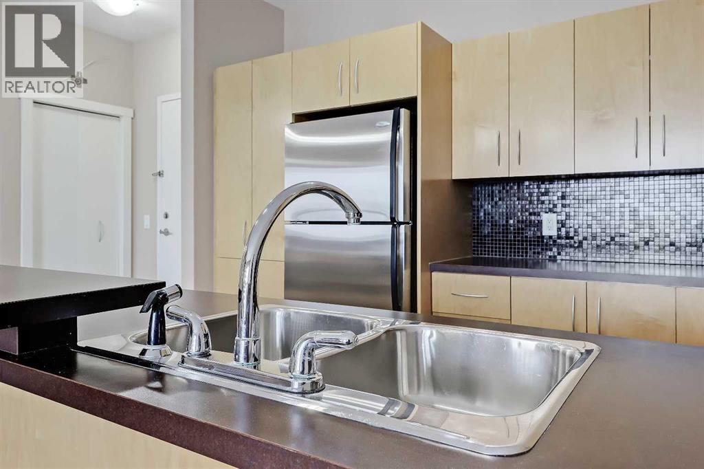 226, 69 Springborough Court SW