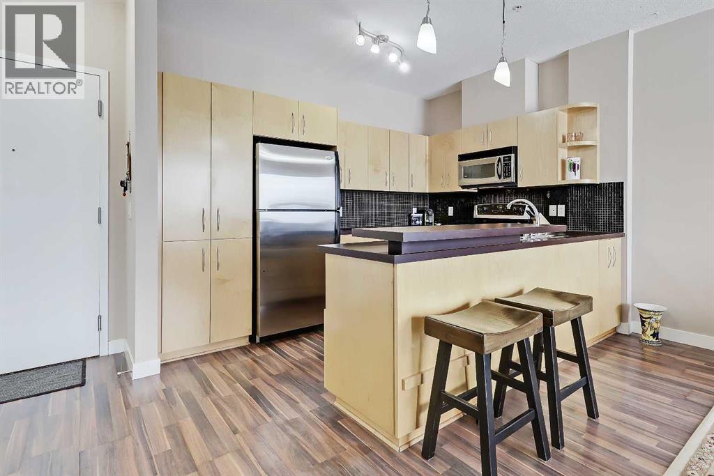 226, 69 Springborough Court SW