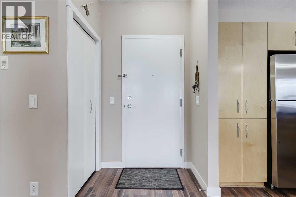 226, 69 Springborough Court SW