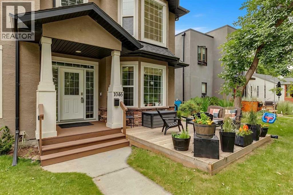1046 Rundle Crescent NE