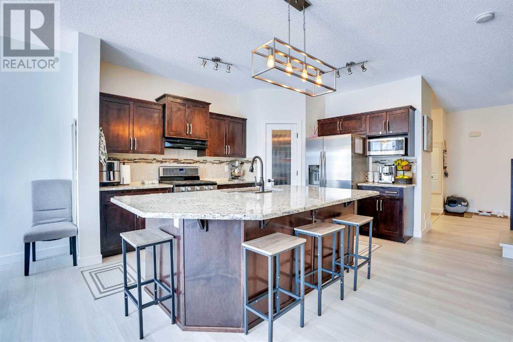 143 Kincora Crescent NW