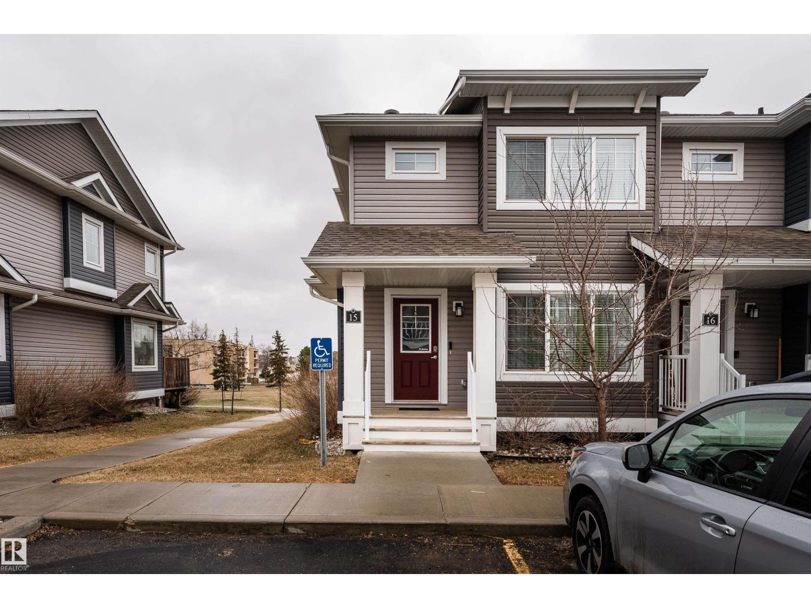#15 5203 149 AV NW