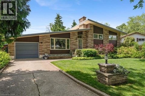 7 GLENAYR Place St. Catharines ON L2T2A2