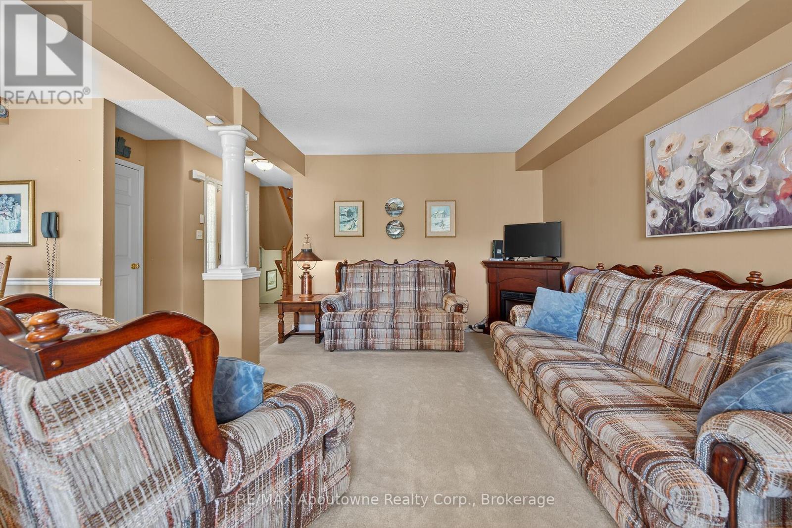 31 ELDERBERRY AVENUE