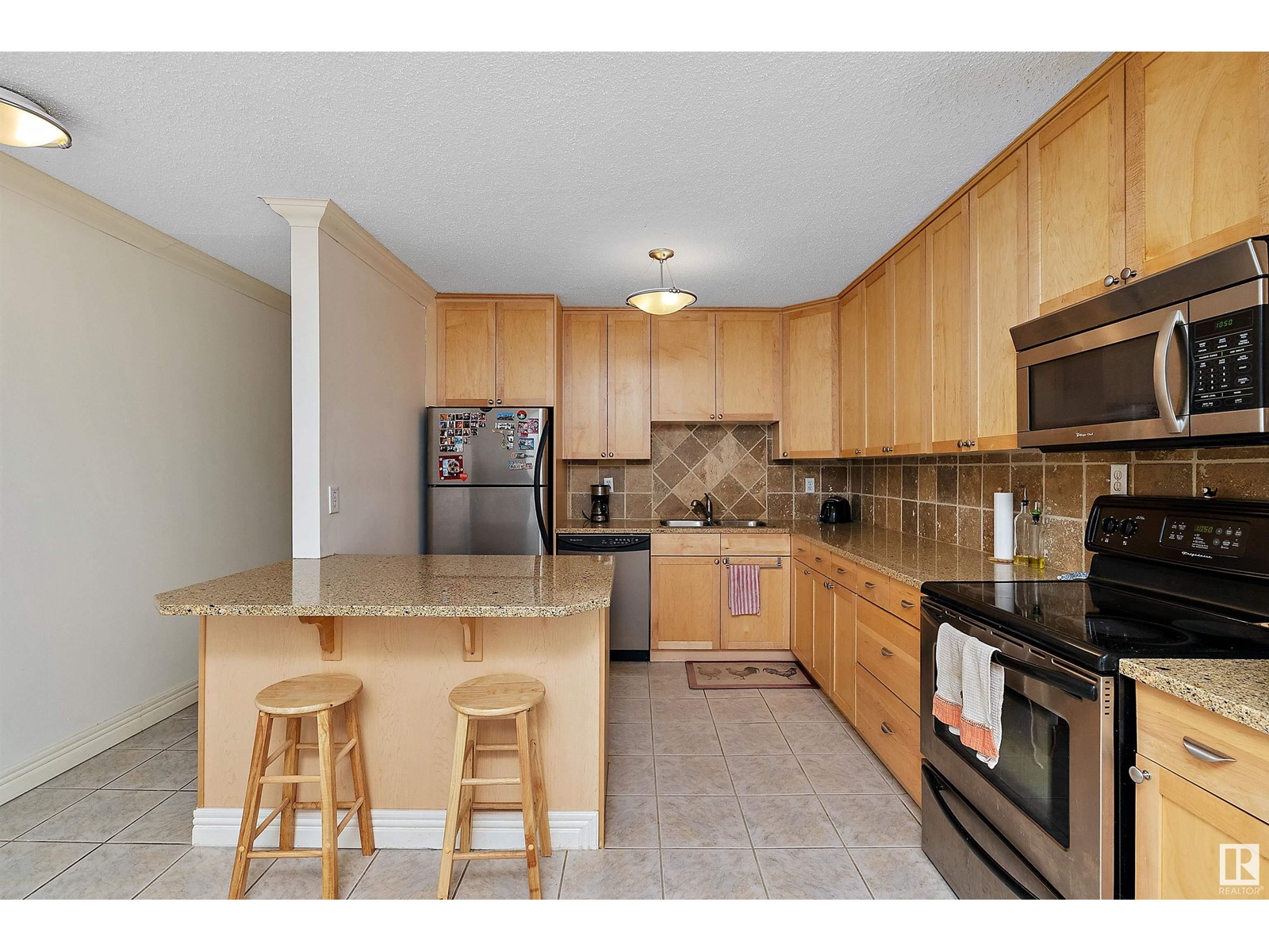 #304 10165 113 ST NW