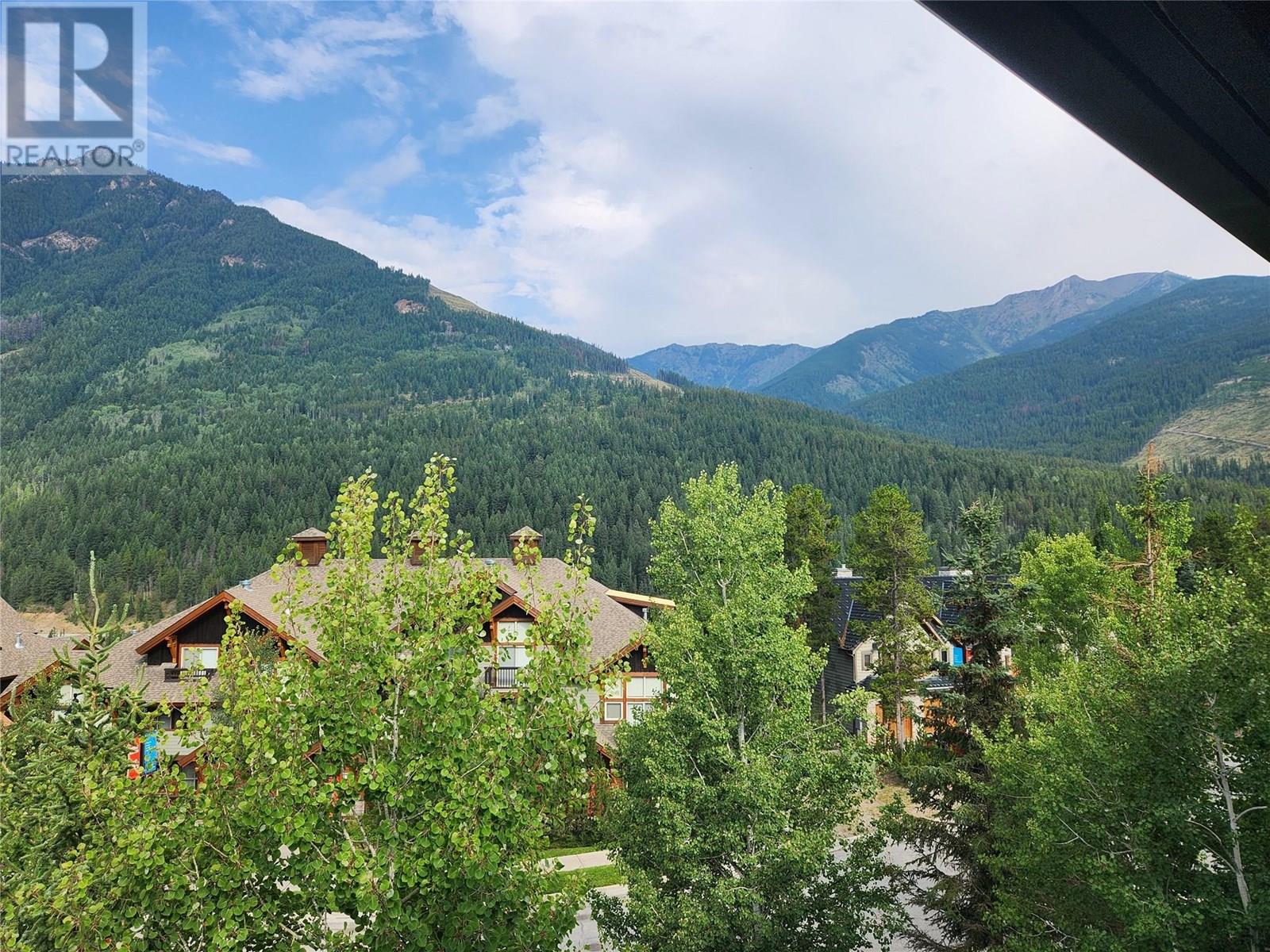 2060 Summit Drive Unit# 412