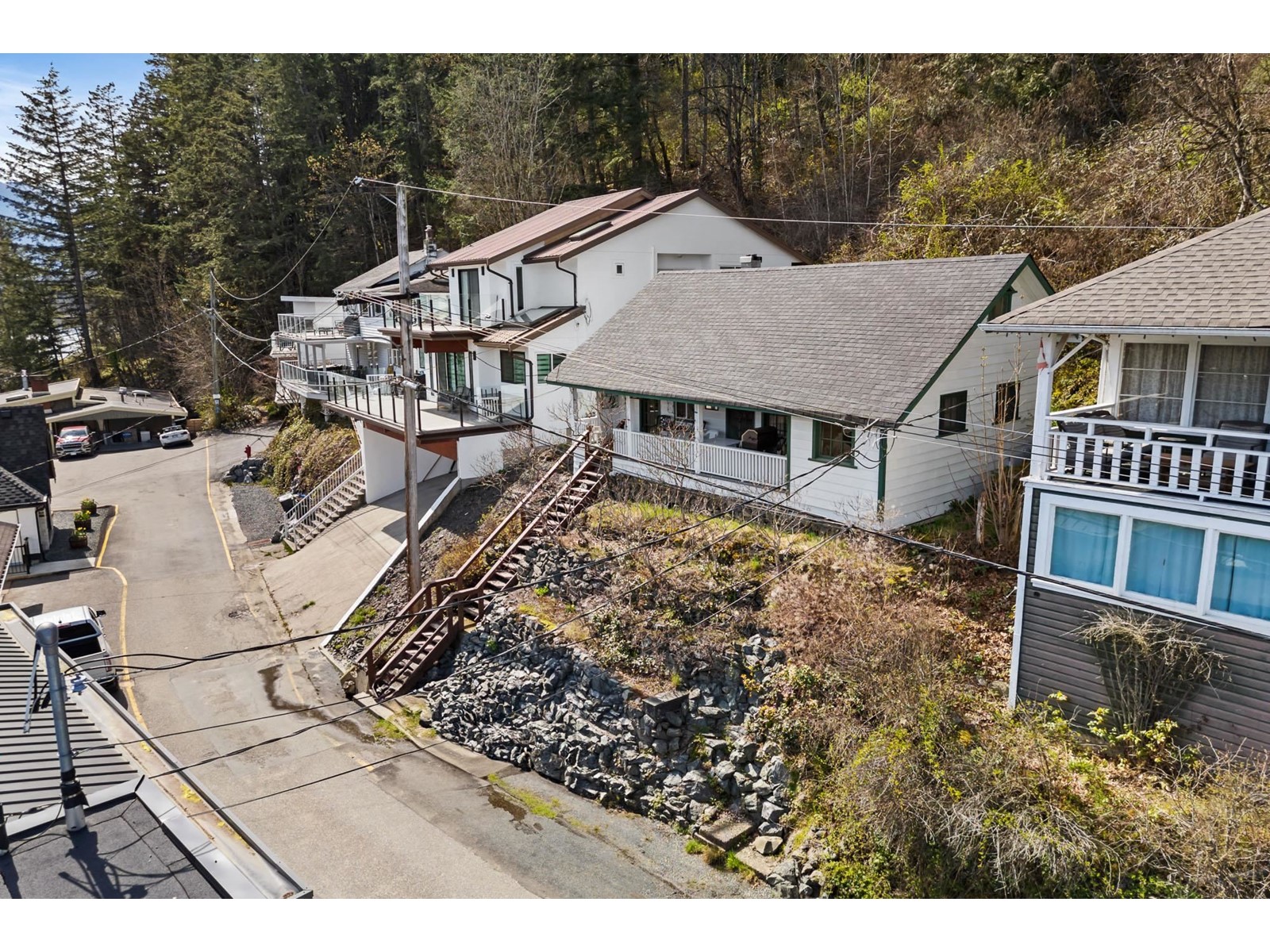 226 LAKESHORE DRIVE|Cultus Lake North
