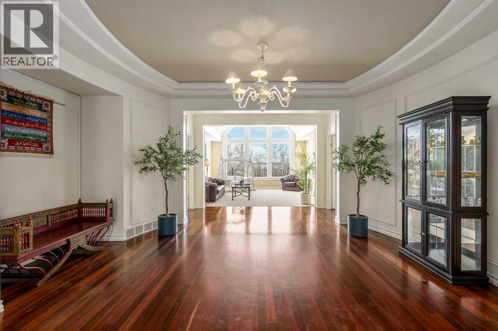 33 Ridge Pointe Drive