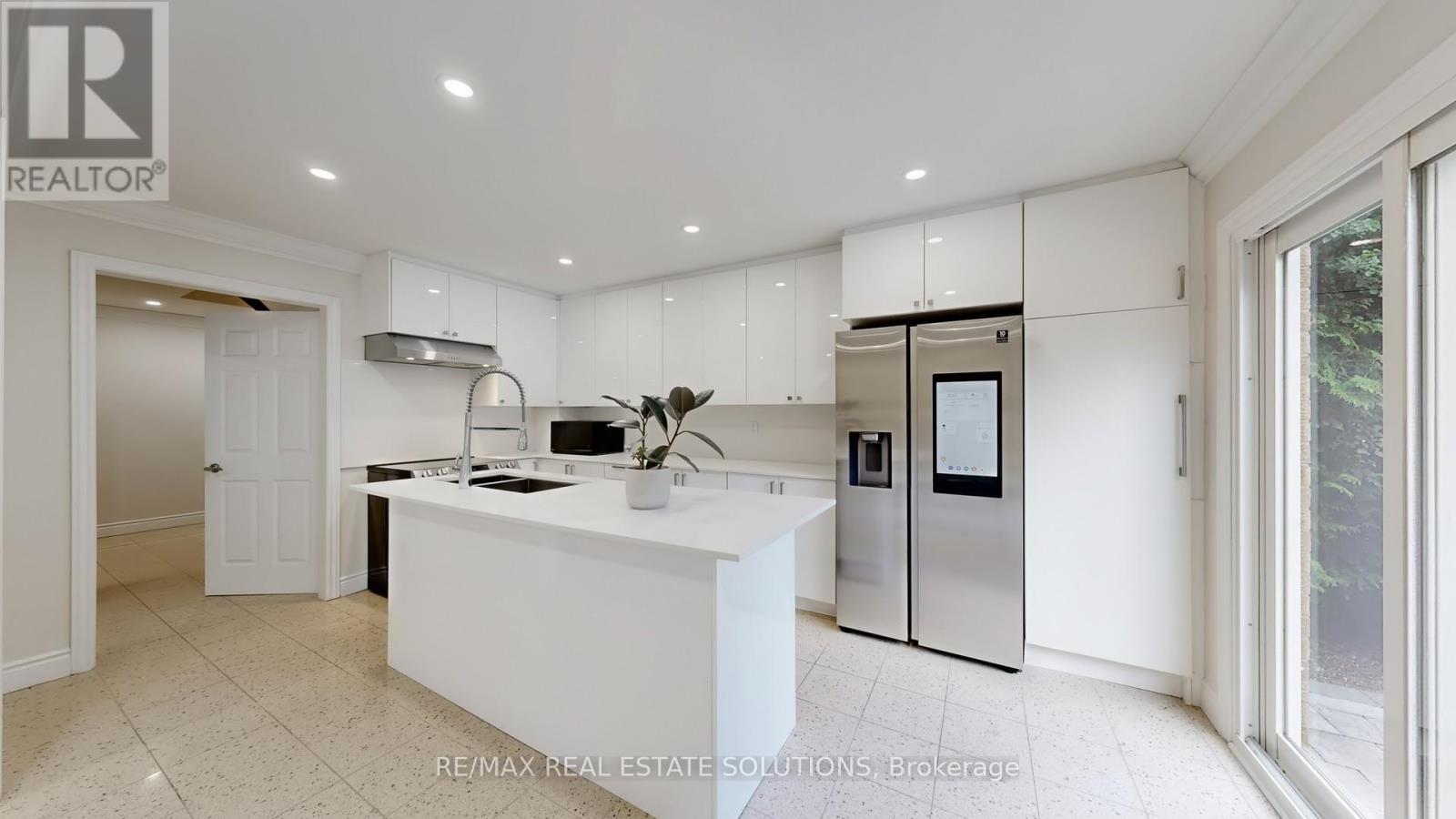 3 PAULINE COURT