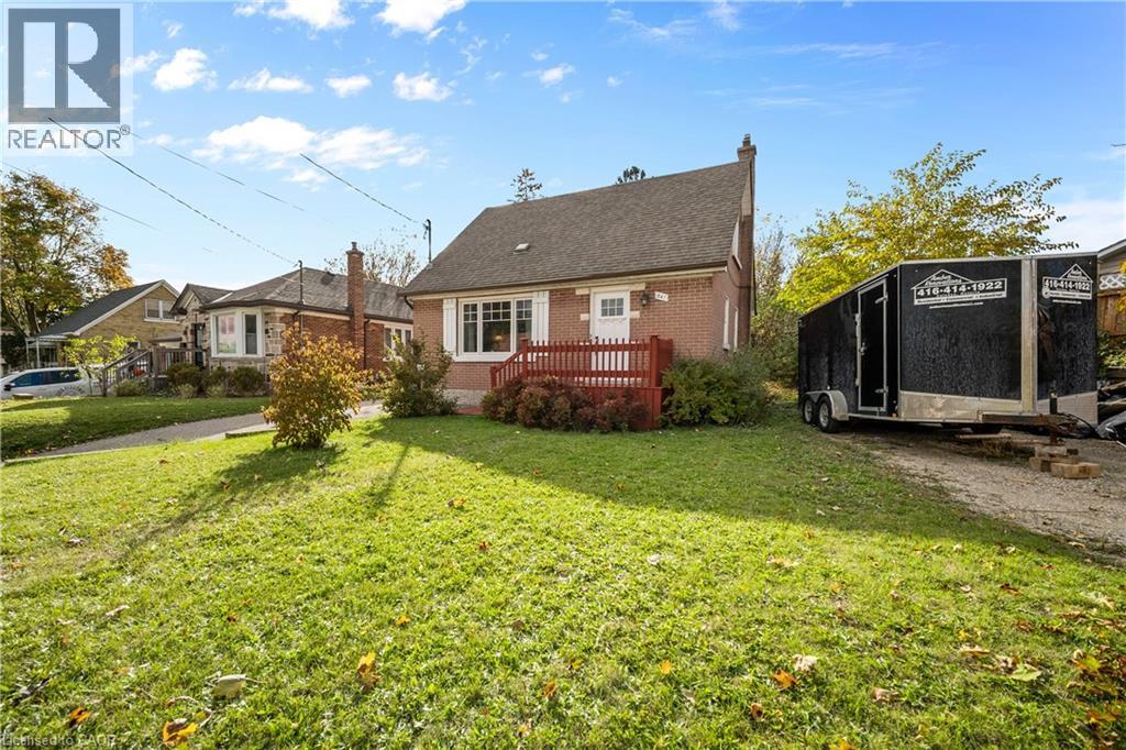 541 COURTLAND Avenue E