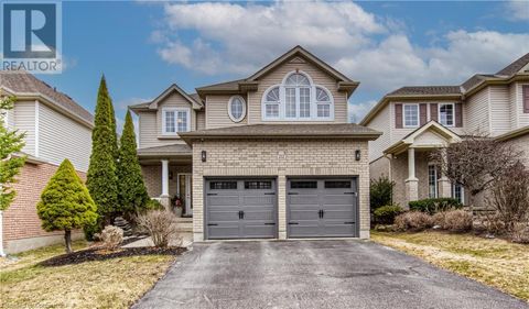 212 DOON SOUTH Drive Kitchener ON N2P2L8