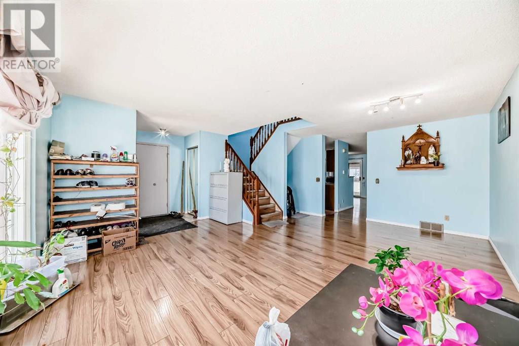 51 Applewood Drive SE