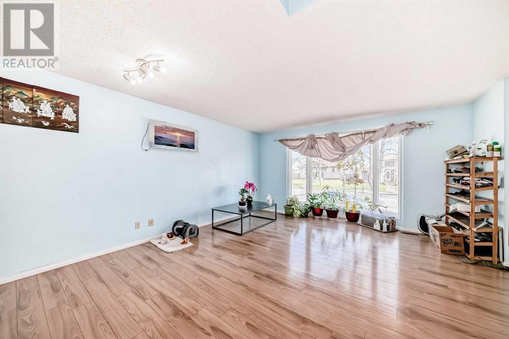 51 Applewood Drive SE