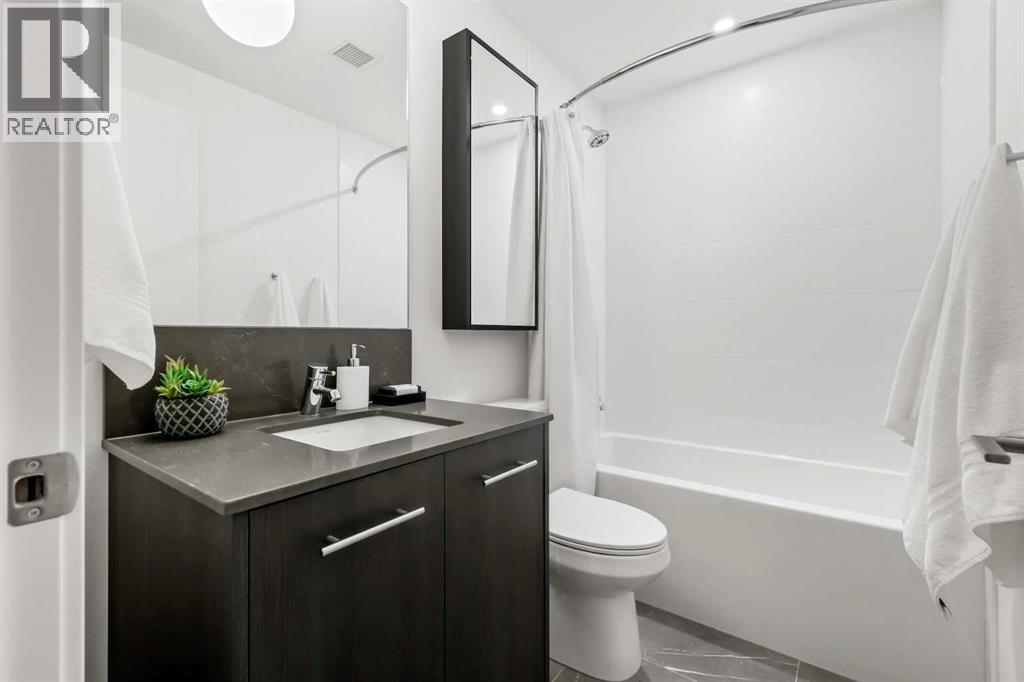 713, 730 2 Avenue SW