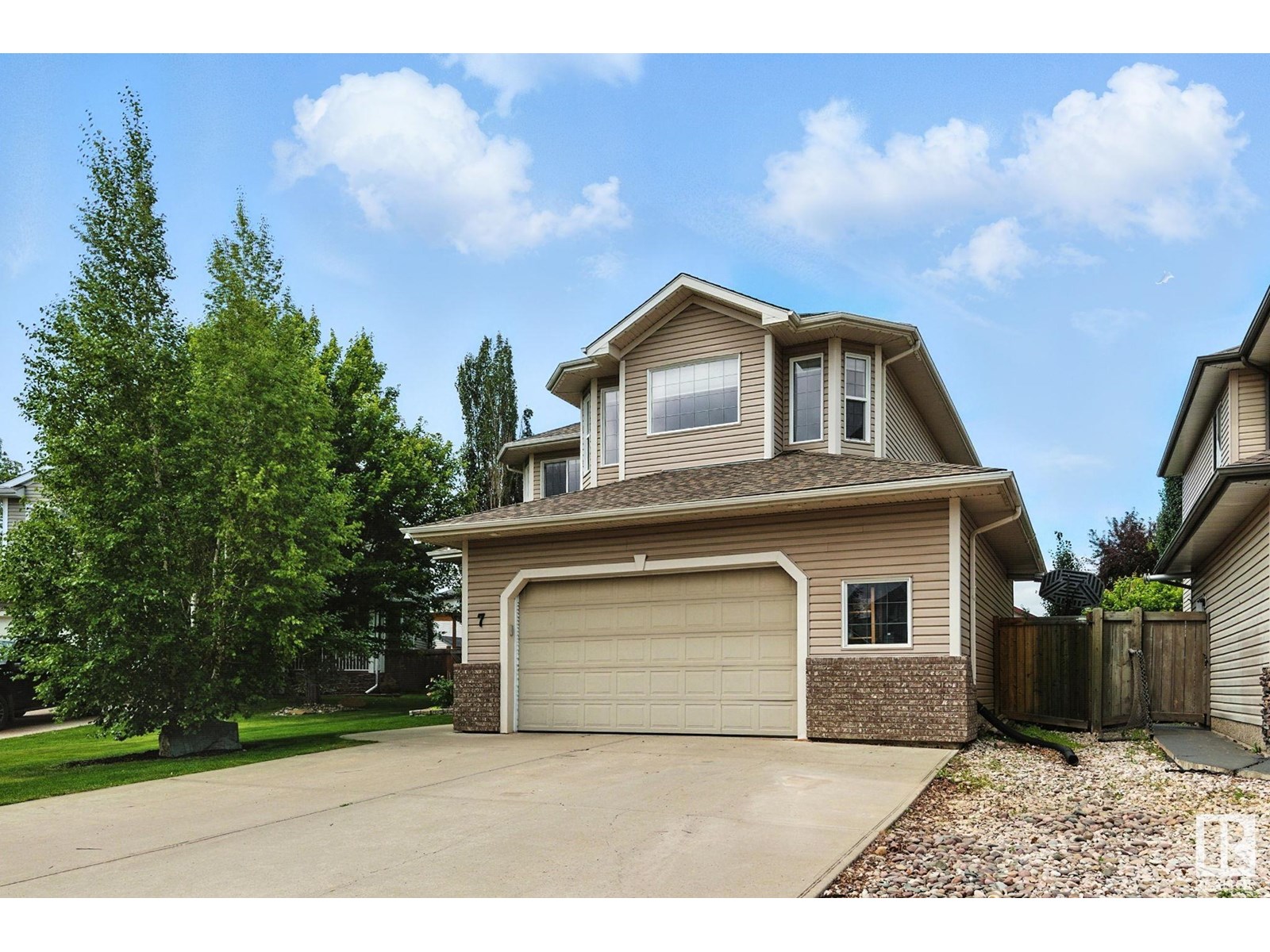 7 Linksview Close