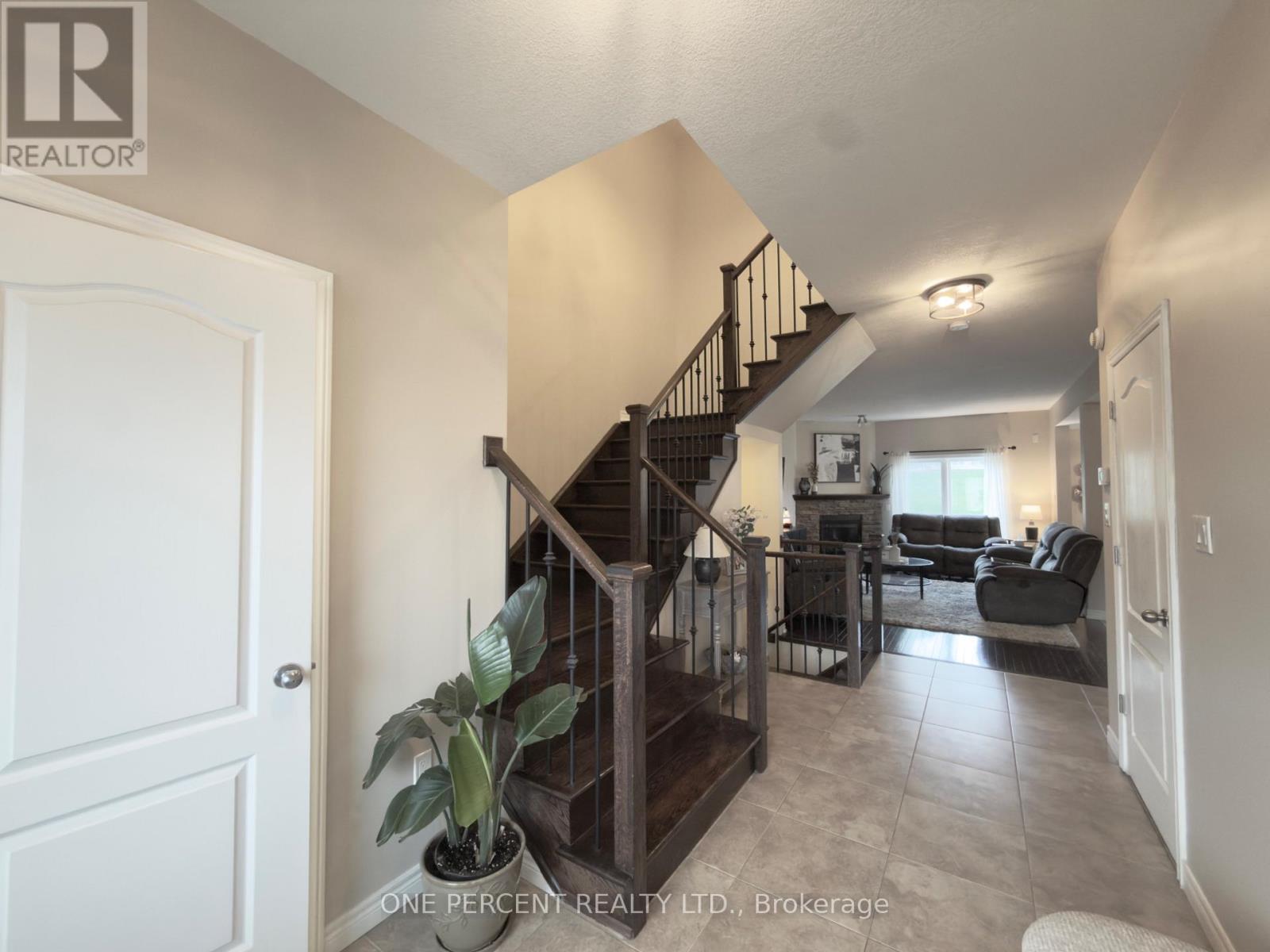 4871 NORTHGATE CRESCENT